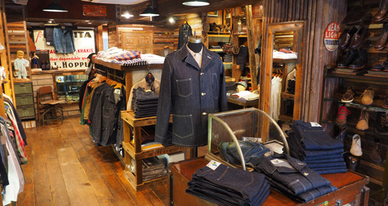 WAREHOUSE & CO.（ウエアハウス）東京店